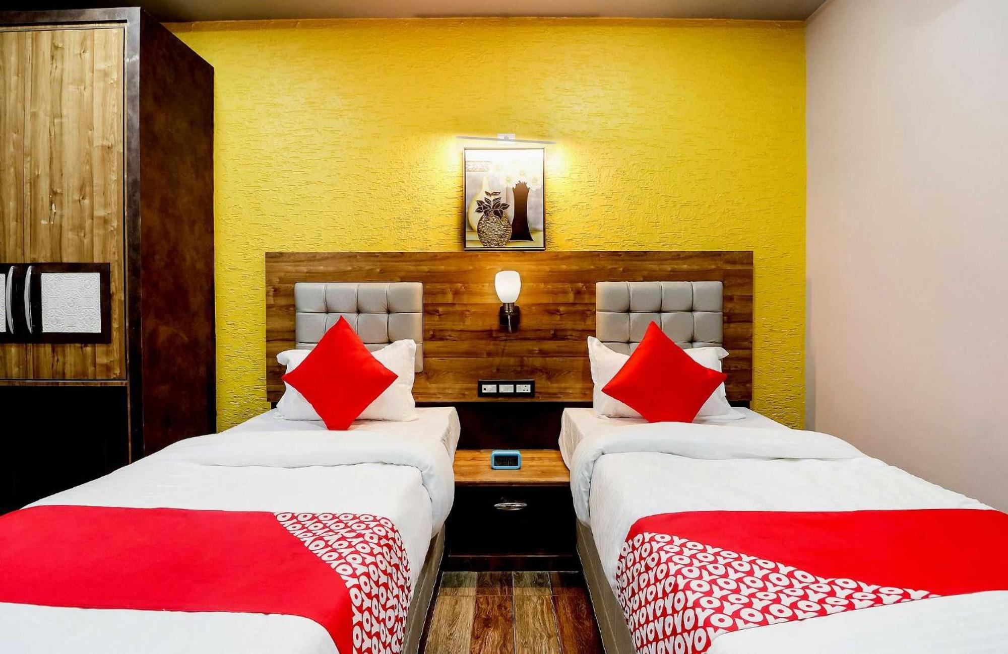 Super Hotel O Padma Manor Brahmapur Kültér fotó