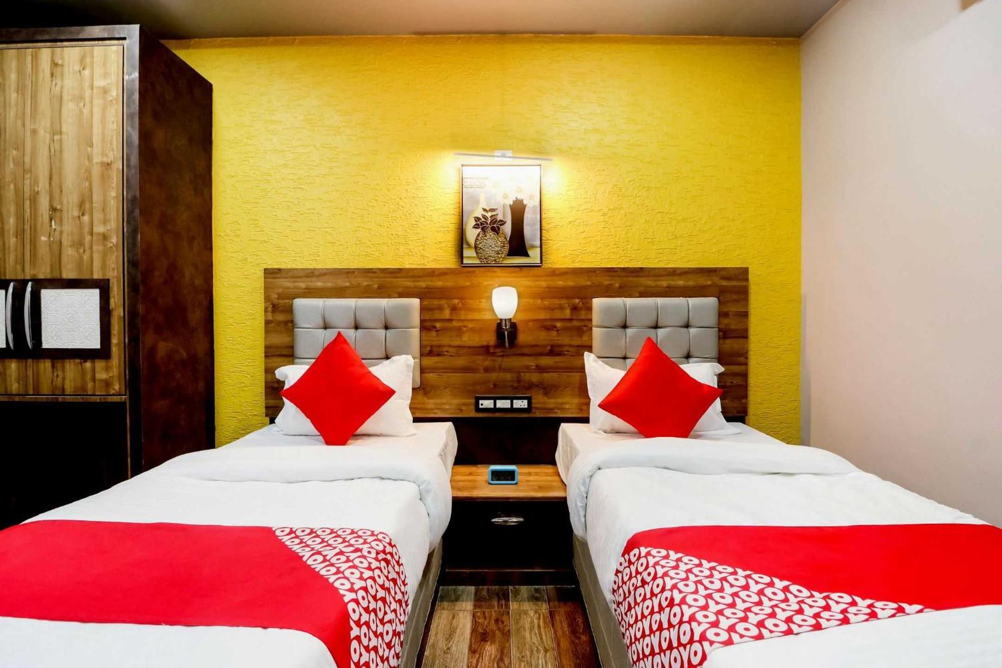 Super Hotel O Padma Manor Brahmapur Kültér fotó