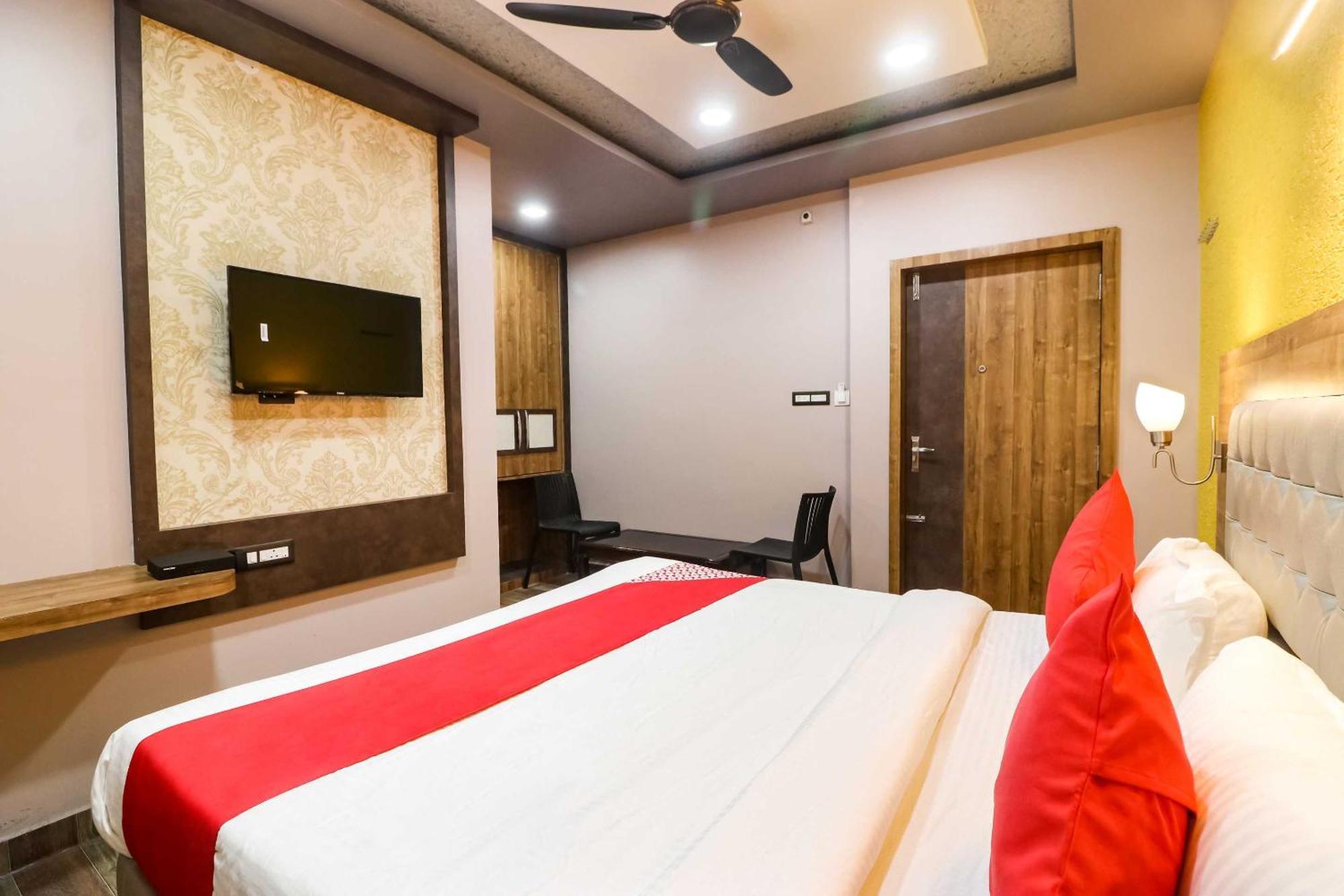 Super Hotel O Padma Manor Brahmapur Kültér fotó