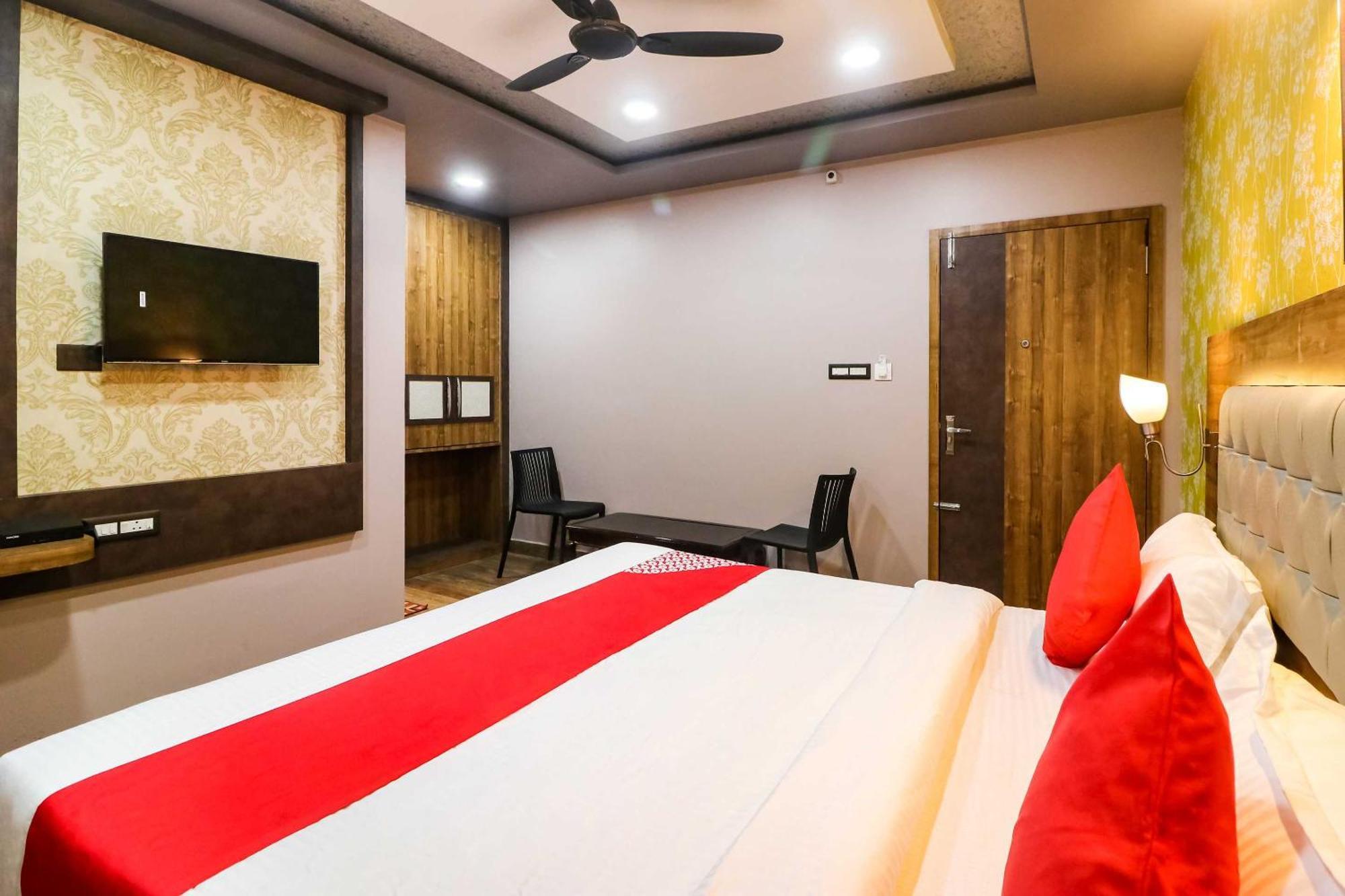 Super Hotel O Padma Manor Brahmapur Kültér fotó